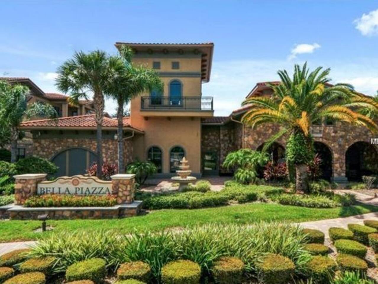 3Bdr, 3BA, 8 mi to Disney. Close to restaurants