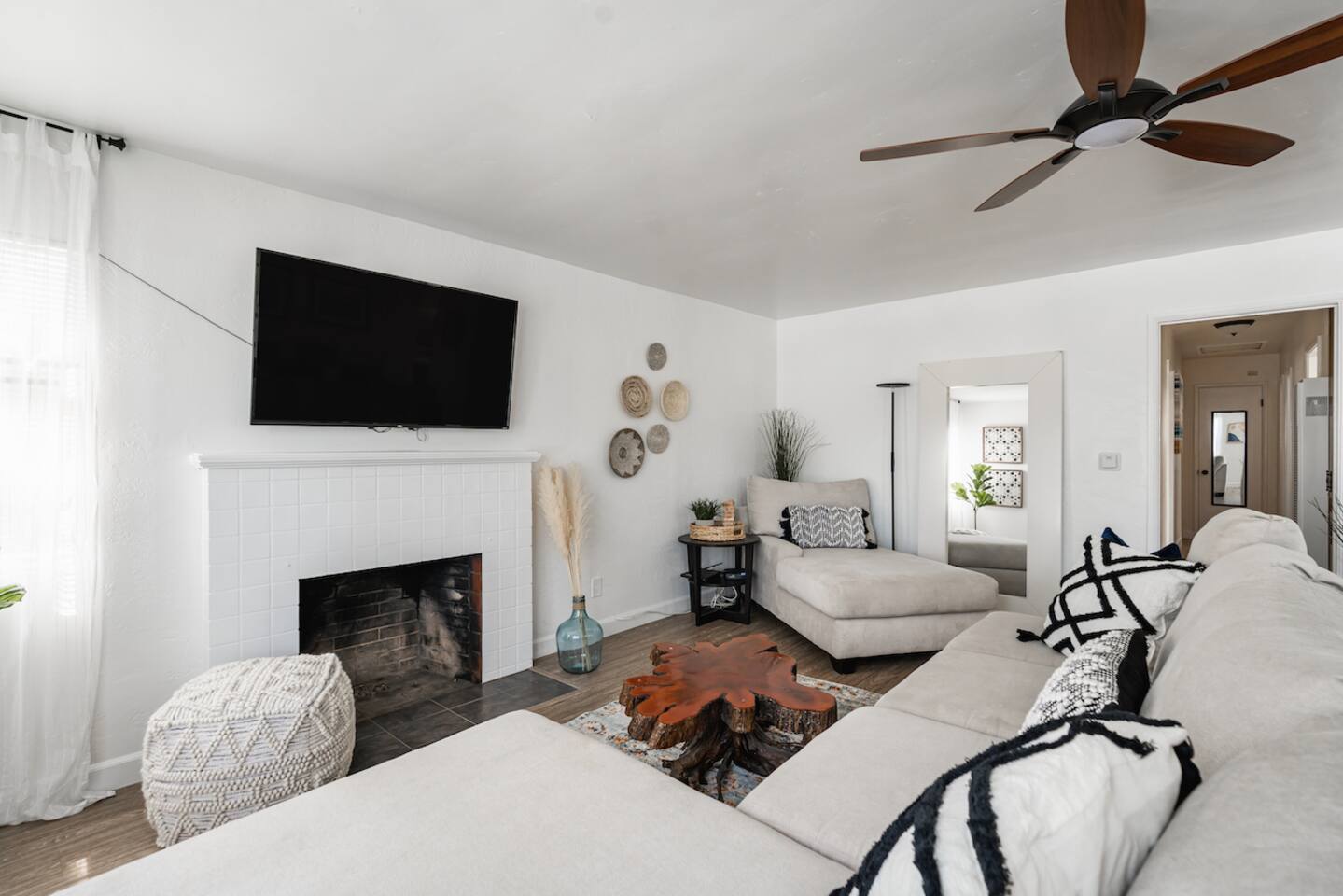 Spacious & Modern - Steps to Beach and Stores