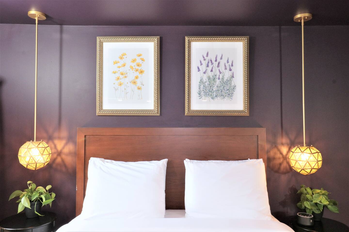 Inn at Parkspring 5 | Self Check In | Parking