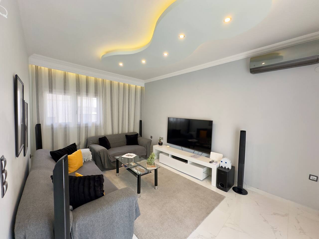 Zillion Home - Modern & Lux Stay in Kalamaria by TT