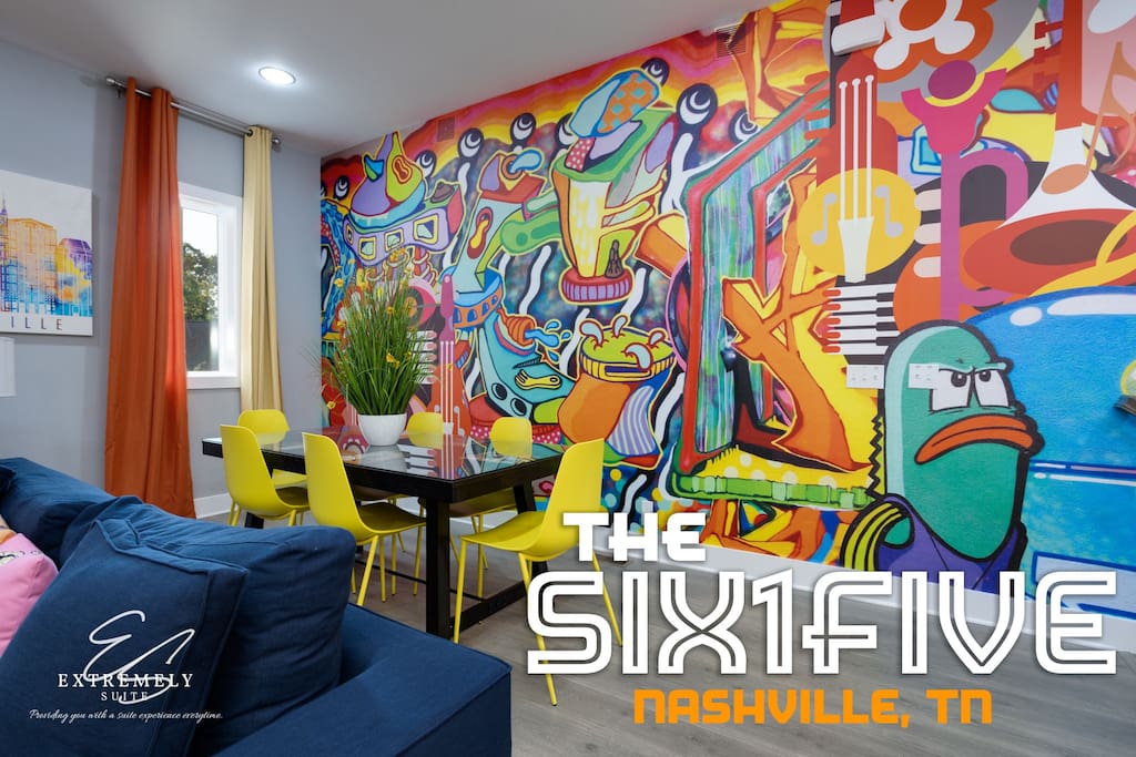 The Six1five by ES- 4/4 8 Beds- Rooftop Huge Space