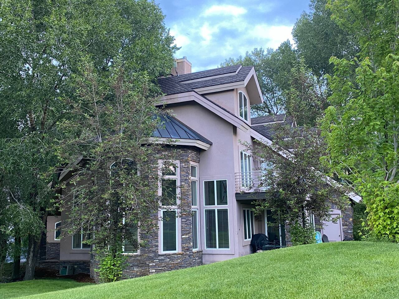 HOT TUB-9 comfy beds-Sleeps 12-45 miles to Jackson