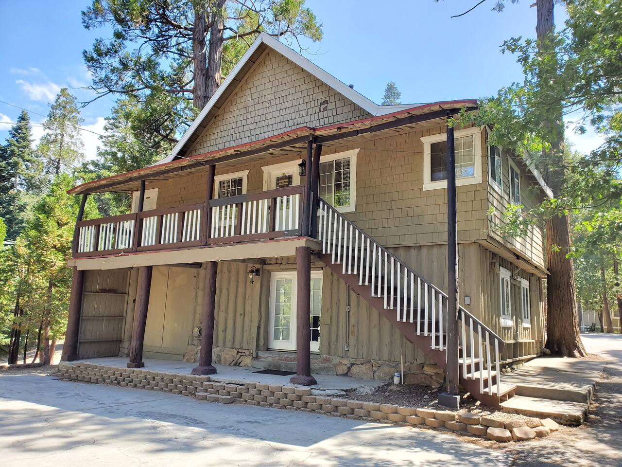 - The Grand Clubhouse at The Twin Peaks Lodge -