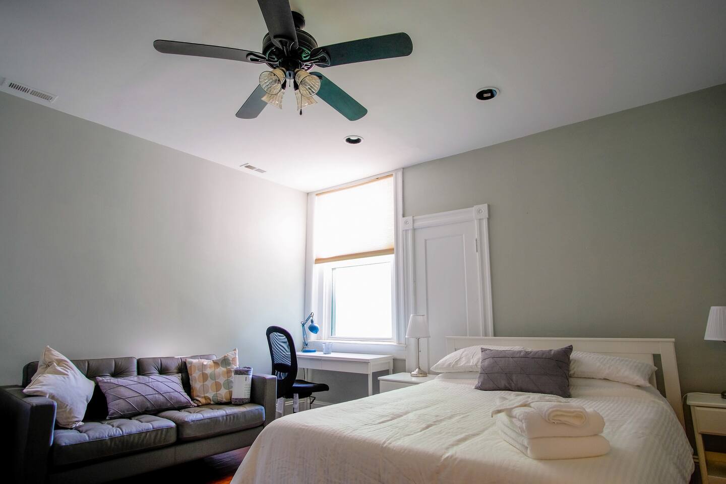 Entire Cozy Studio @ JHU (w/ Private Bath)