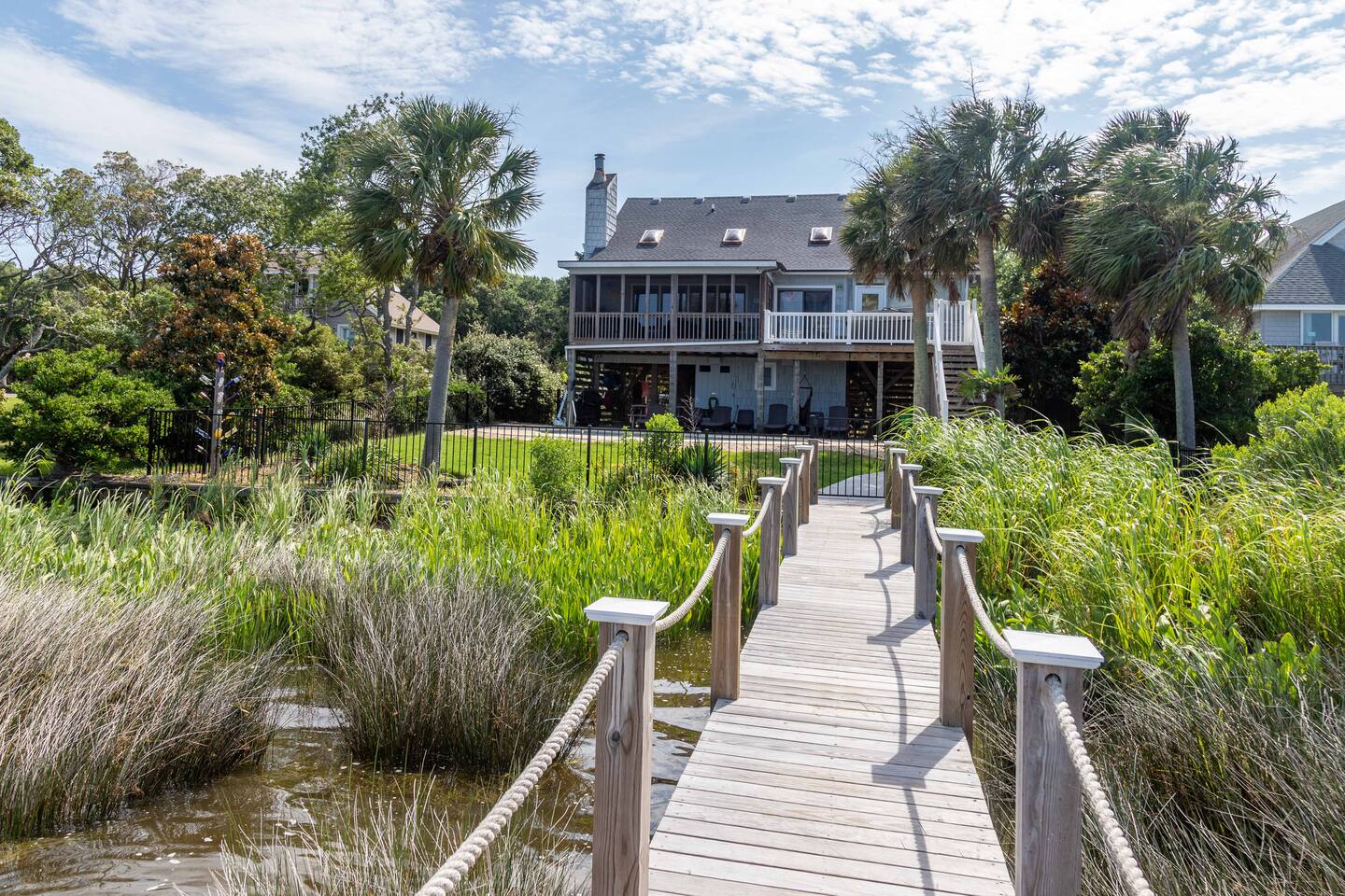 Chill, Play & Soak in the Views at DuckUtopia!