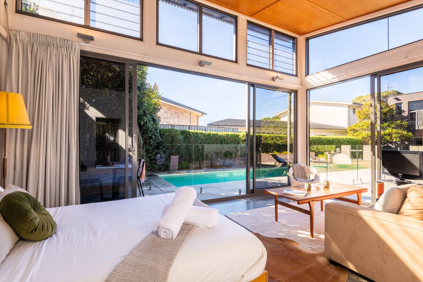 Pool House@Due East: Private pool, beachfront