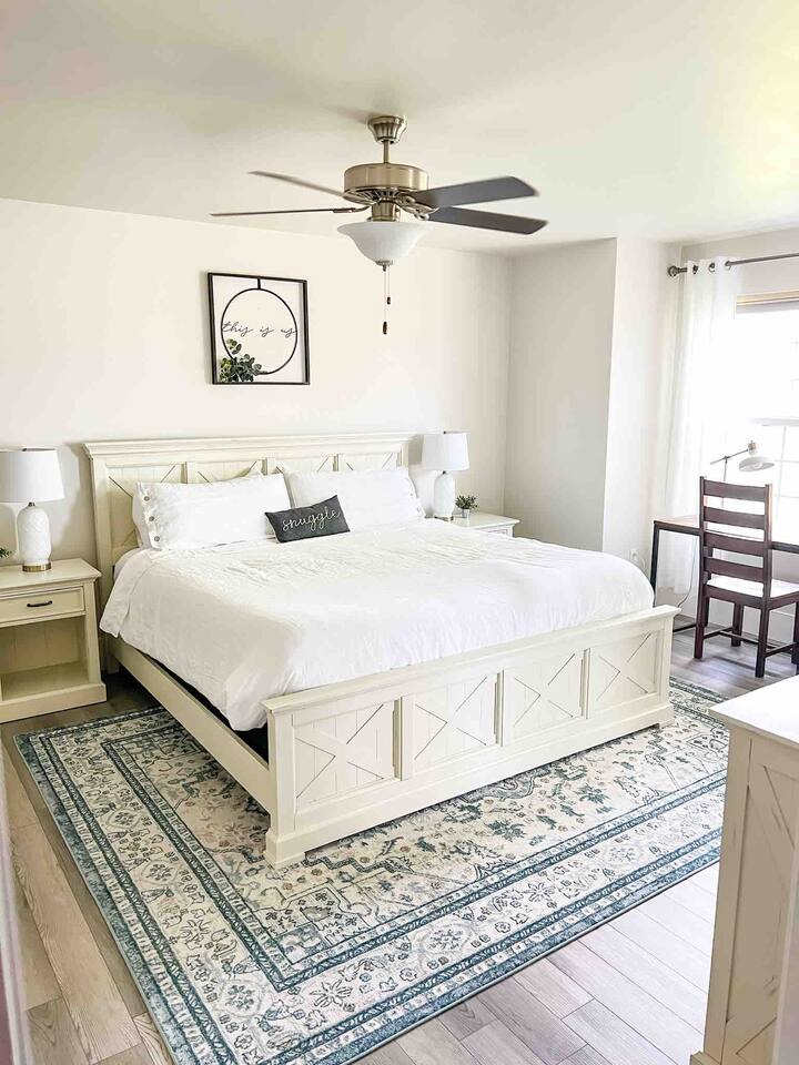 Montana Retreat|House by Airport