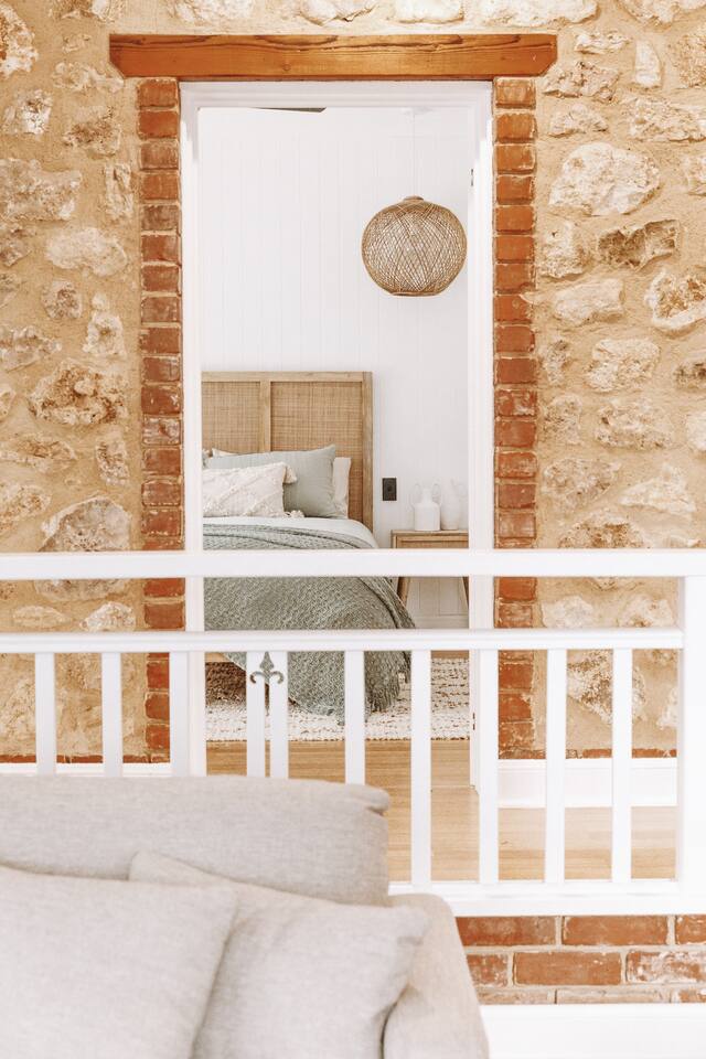 Hidden gem amongst the wineries, rustic + luxury