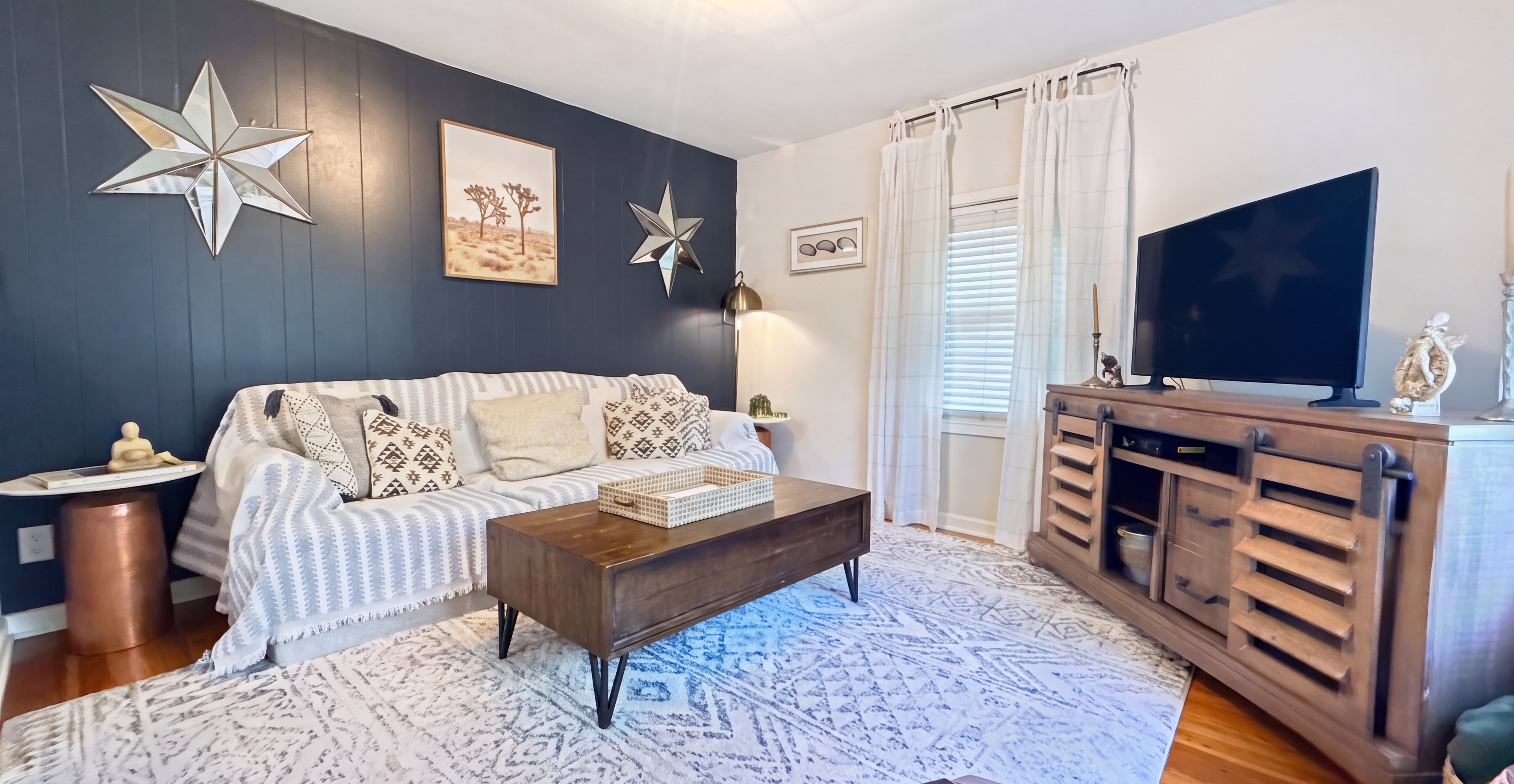Private Cleveland St. Cottage~Walk Folsom Village