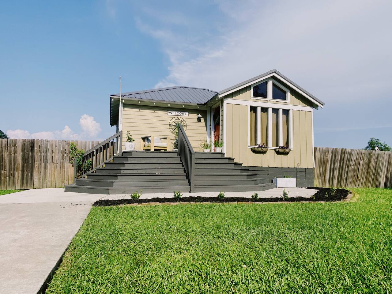 Bonnabel Haus w/ Stocktank Pool ft. on DIY Network