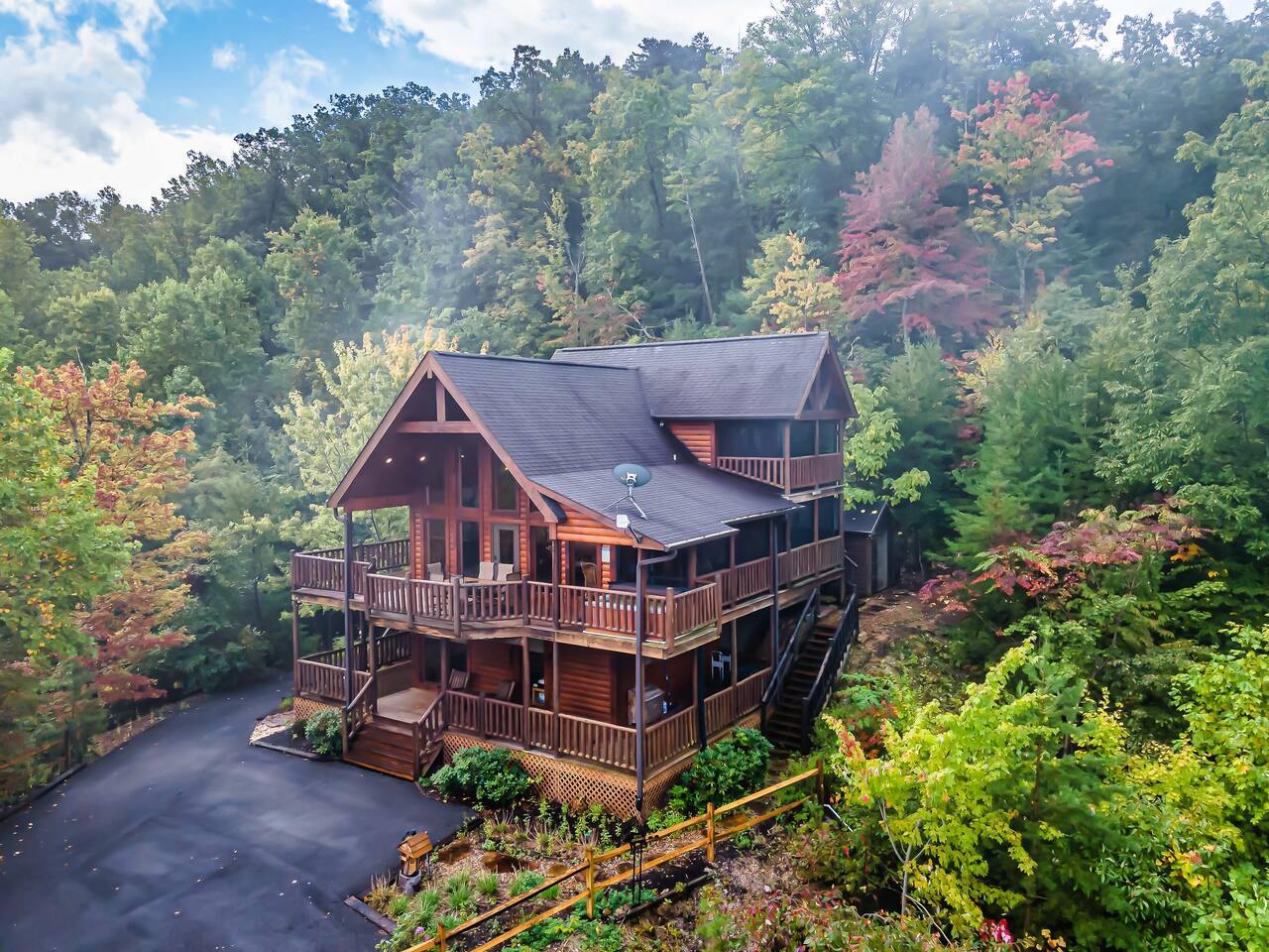 Secluded Luxe 3BR w/ direct Hike Trail into GSMNP