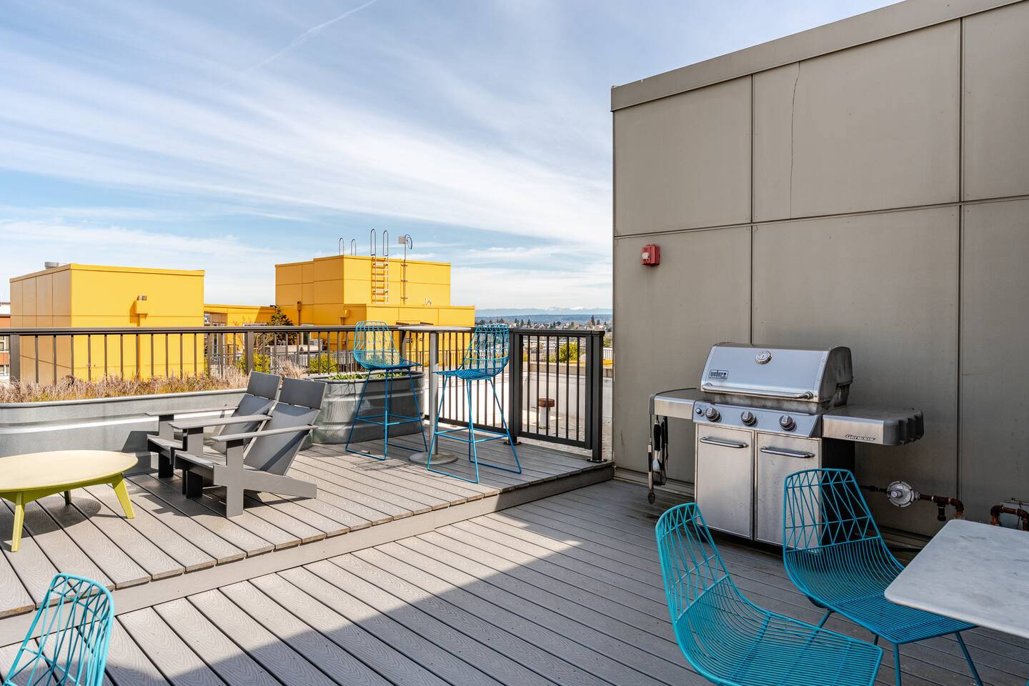 Seattle Extended Stay | W/D+Parking | 30-Night Min