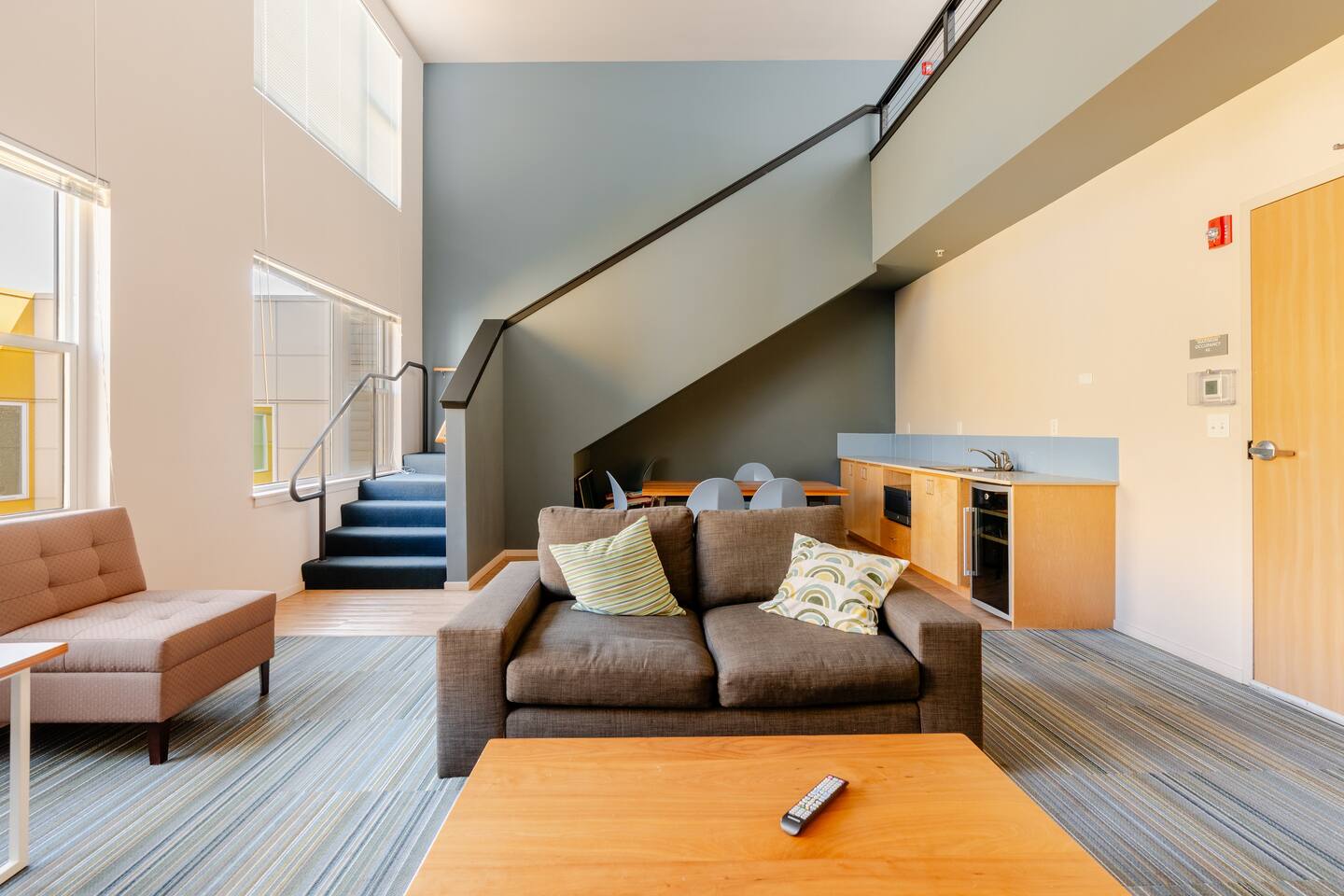 Walk to Light Rail | Beacon Hill Studio w/ W/D