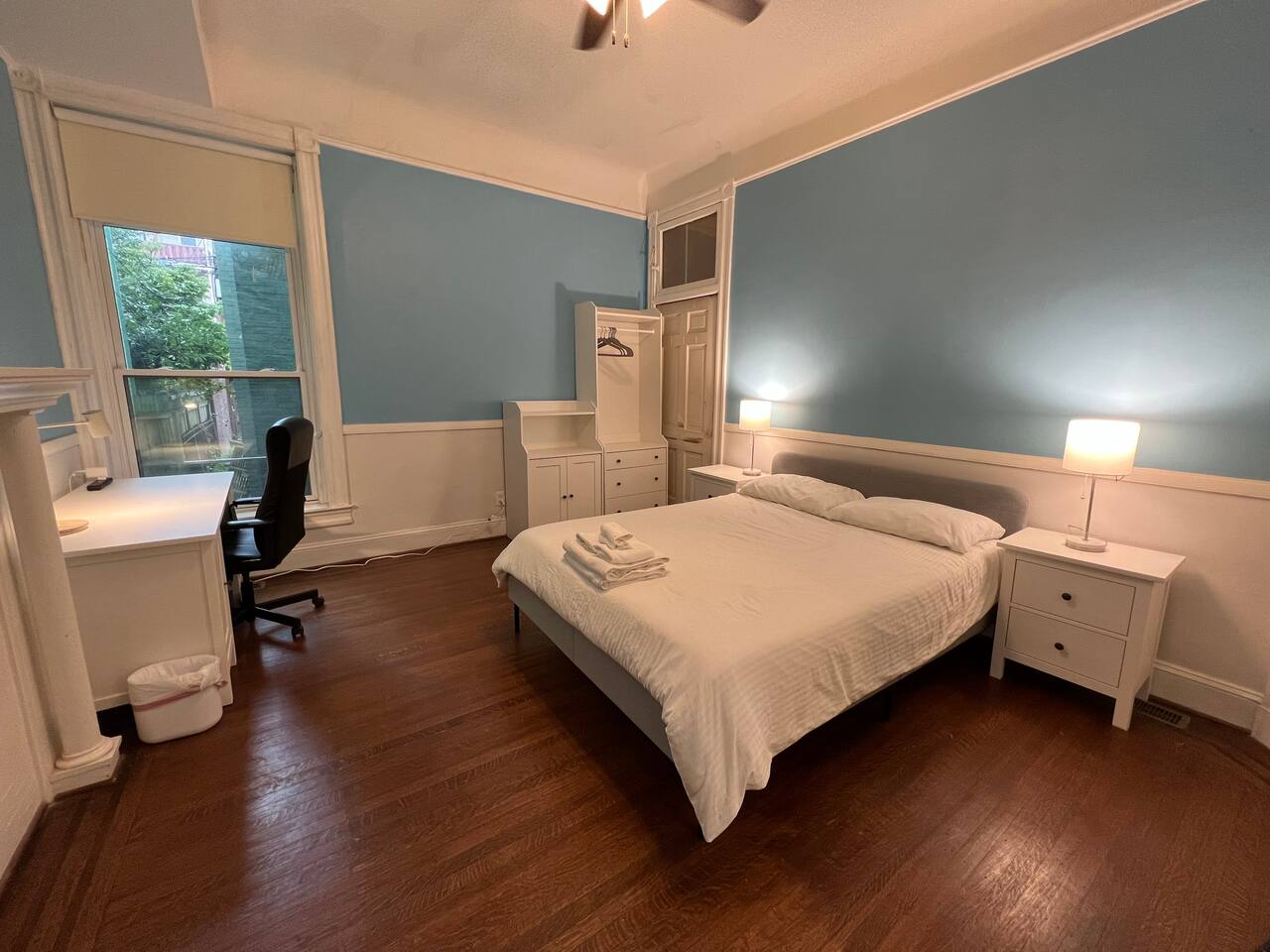 Gorgeous Studio with Private Bathroom (No Kitchen)