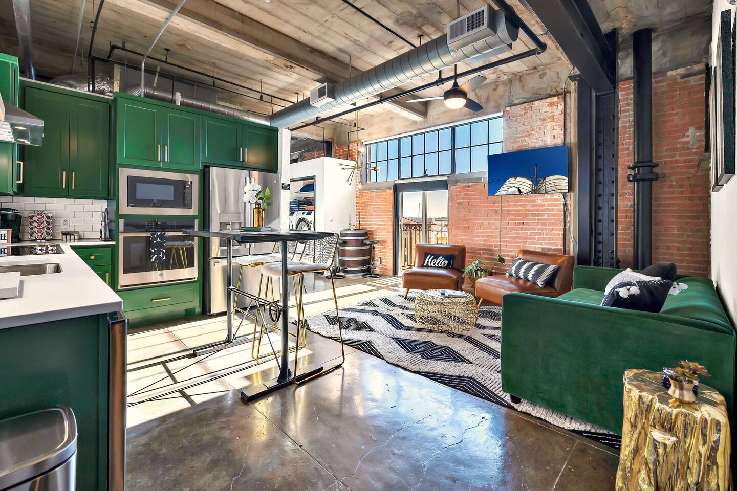 Oso Condo - Walk To The Silos