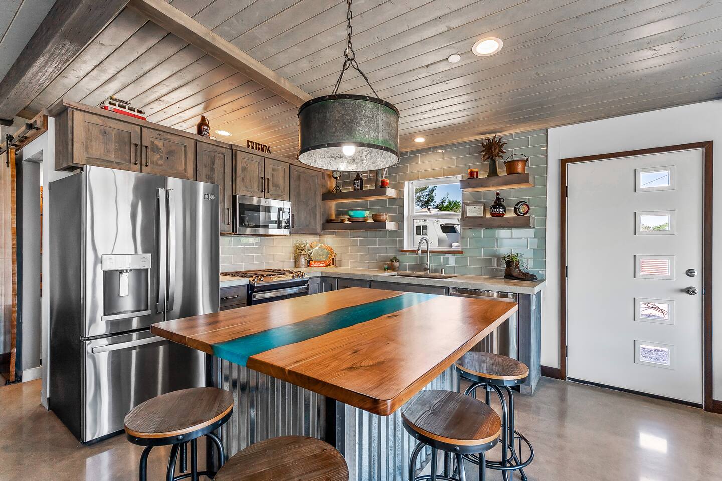 Luxurious Studio 19 - Views - Quiet - In Town