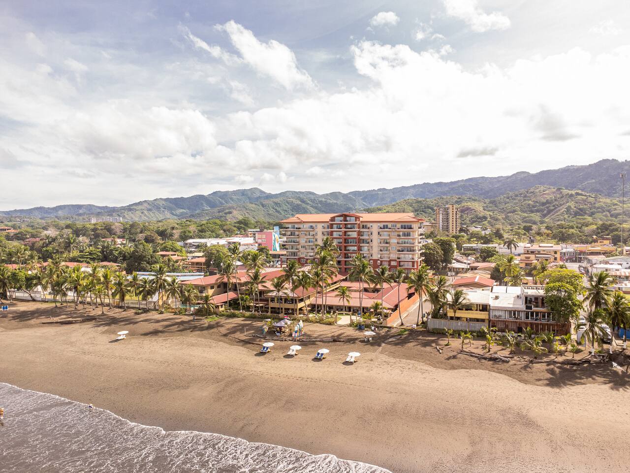 VistaMar Cocal 5 Bedroom Penthouse Beachfront Jaco