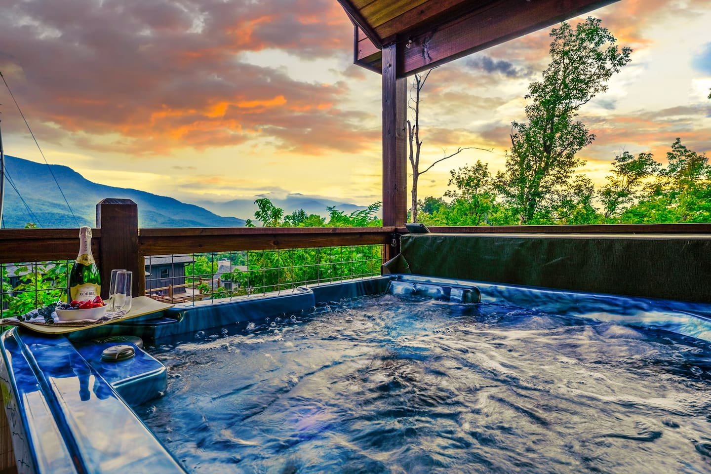 Diamond in the Bluff-Gatlinburg