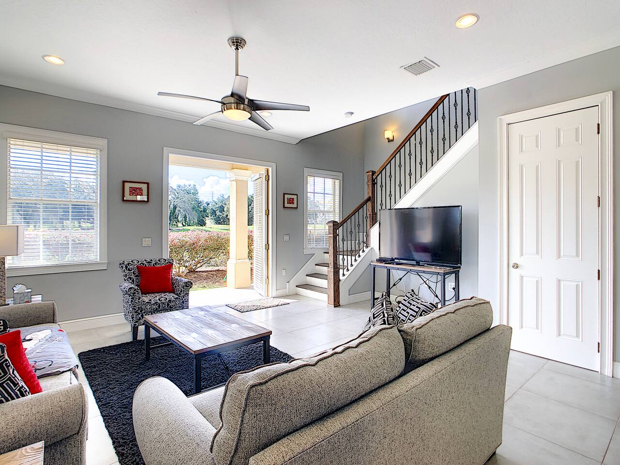 Sleeps 10 * House + Apt *Pool*Near Disney*GolfView