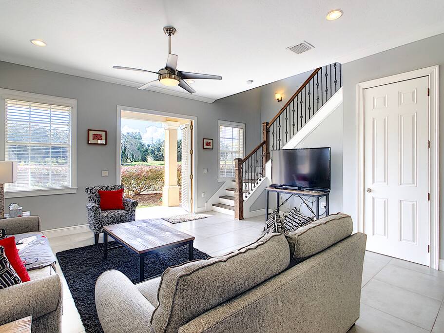 Sleeps 10 * House + Apt *Pool*Near Disney*GolfView