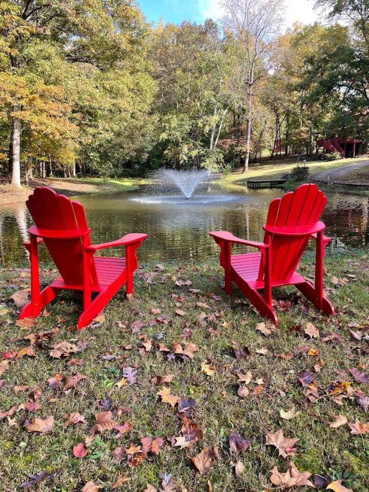 Log Cabin UTK, FP~Game Room~Pool table~HotTub~Fish