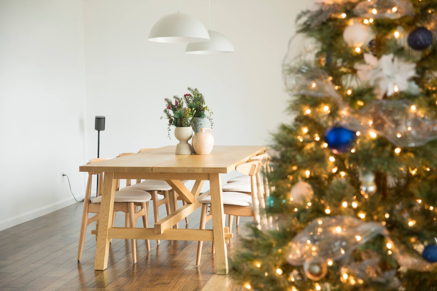 Serene Retreat - Hot tub/game room/views/EV