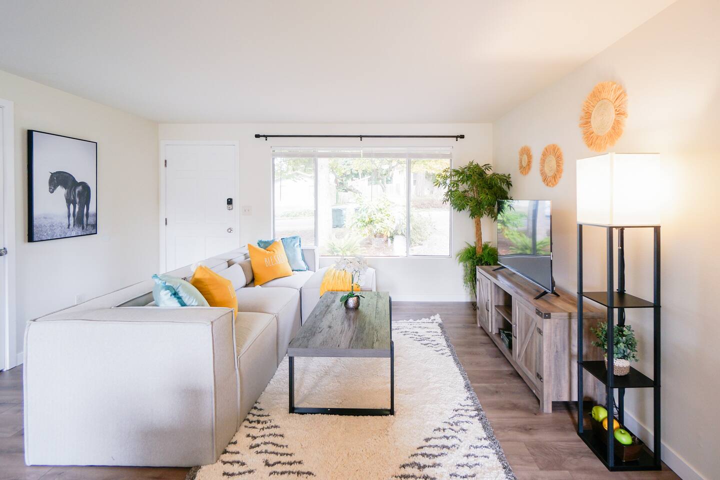 Cozy 4 BR Bothell Home w/ Playset & Outdoor Space