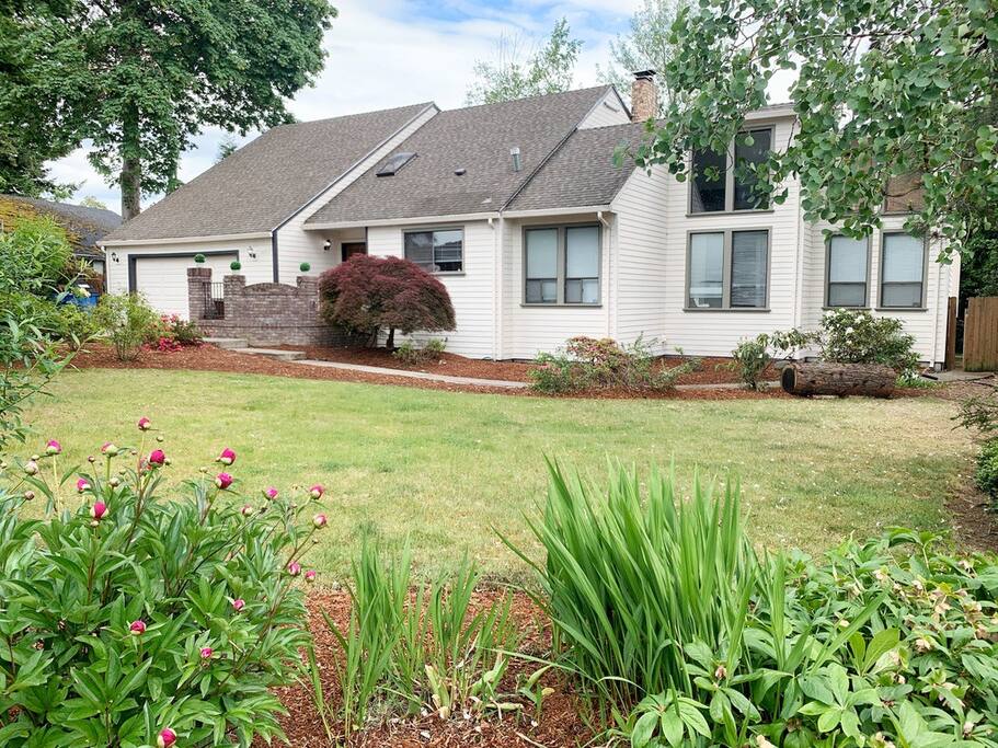 #Oneofakind 5B Retreat w/Pool table,Sauna,Koi Pond
