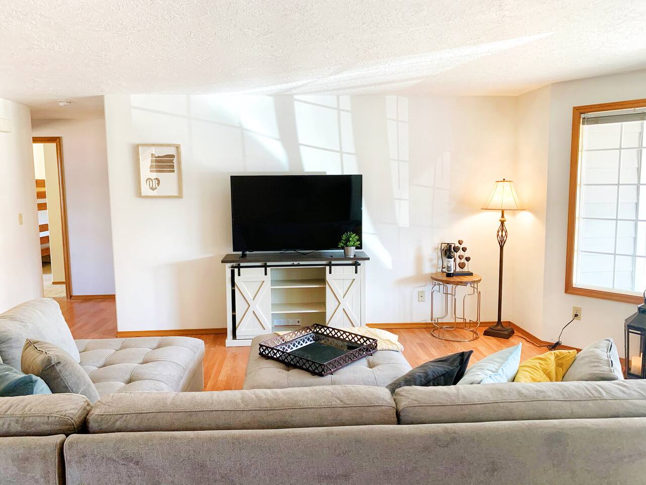 Peaceful Ranch-style Single level 3B Retreat