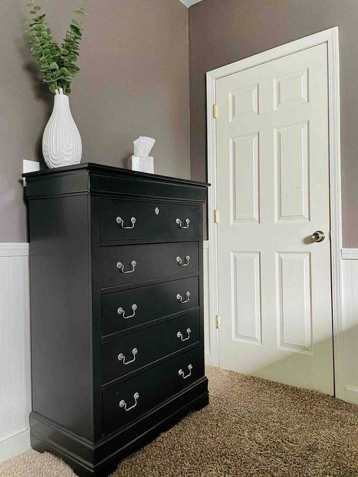 Leaning House of Haynie A | 2BD/1BA Trendy Apt