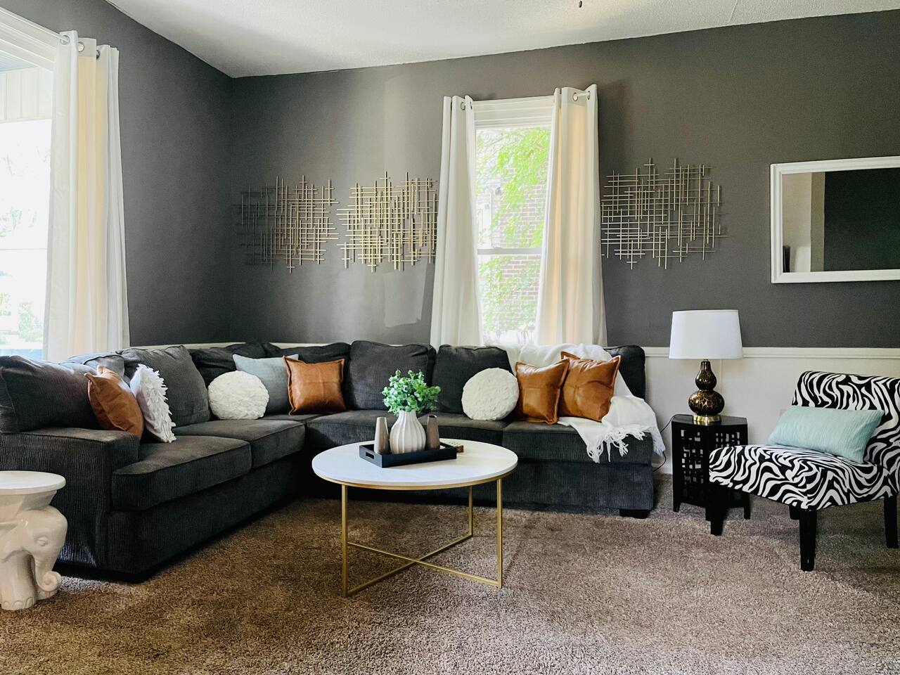 Leaning House of Haynie A | 2BD/1BA Trendy Apt photo 2