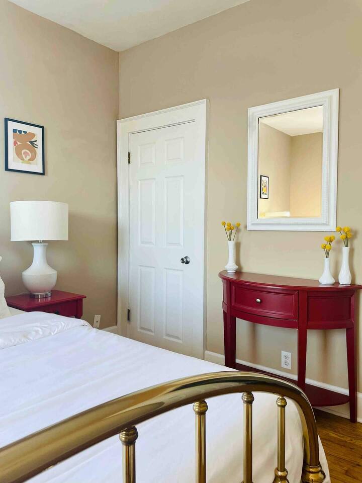 Color Pop Casa | 2BR/1BA Townhome near Ford Center