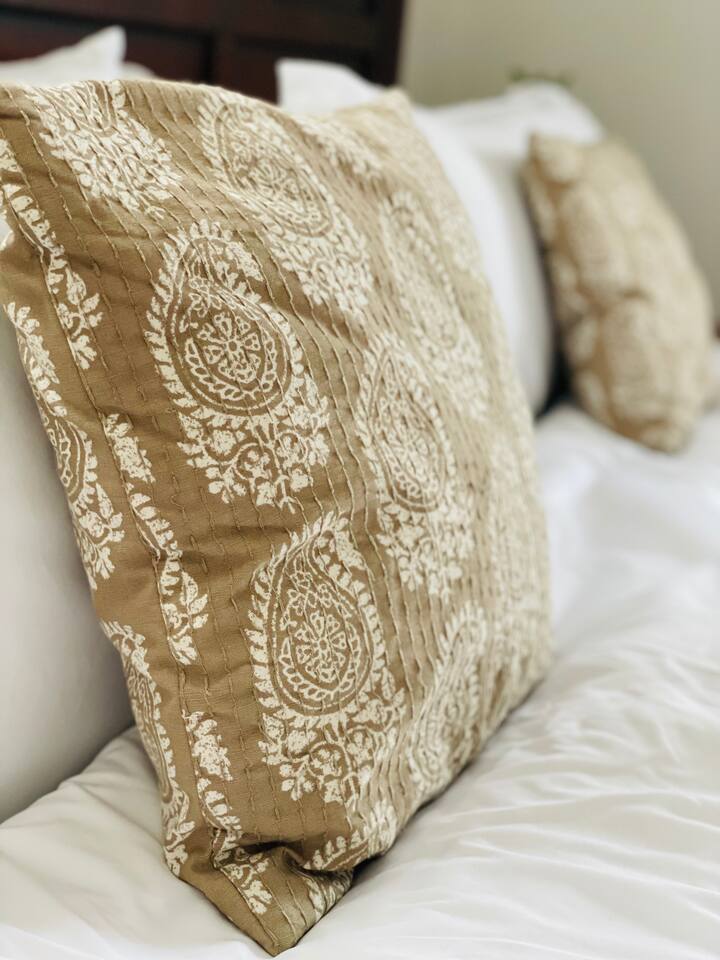 Heavensville Haven - One bedroom apartments