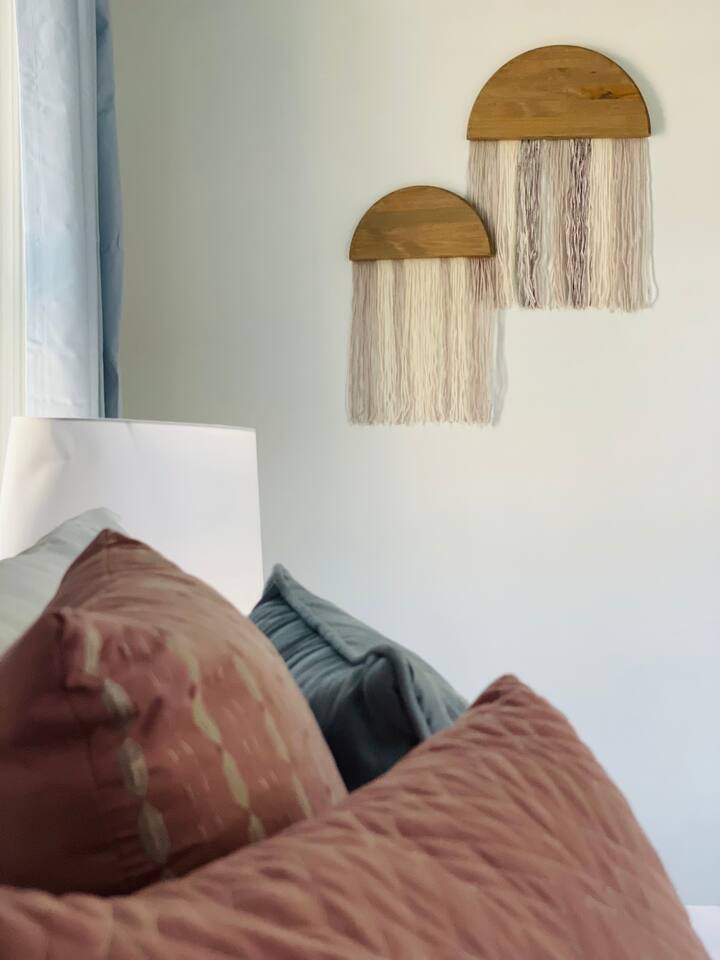 The Chic Shack / Centrally Located 2BR/1BA Home