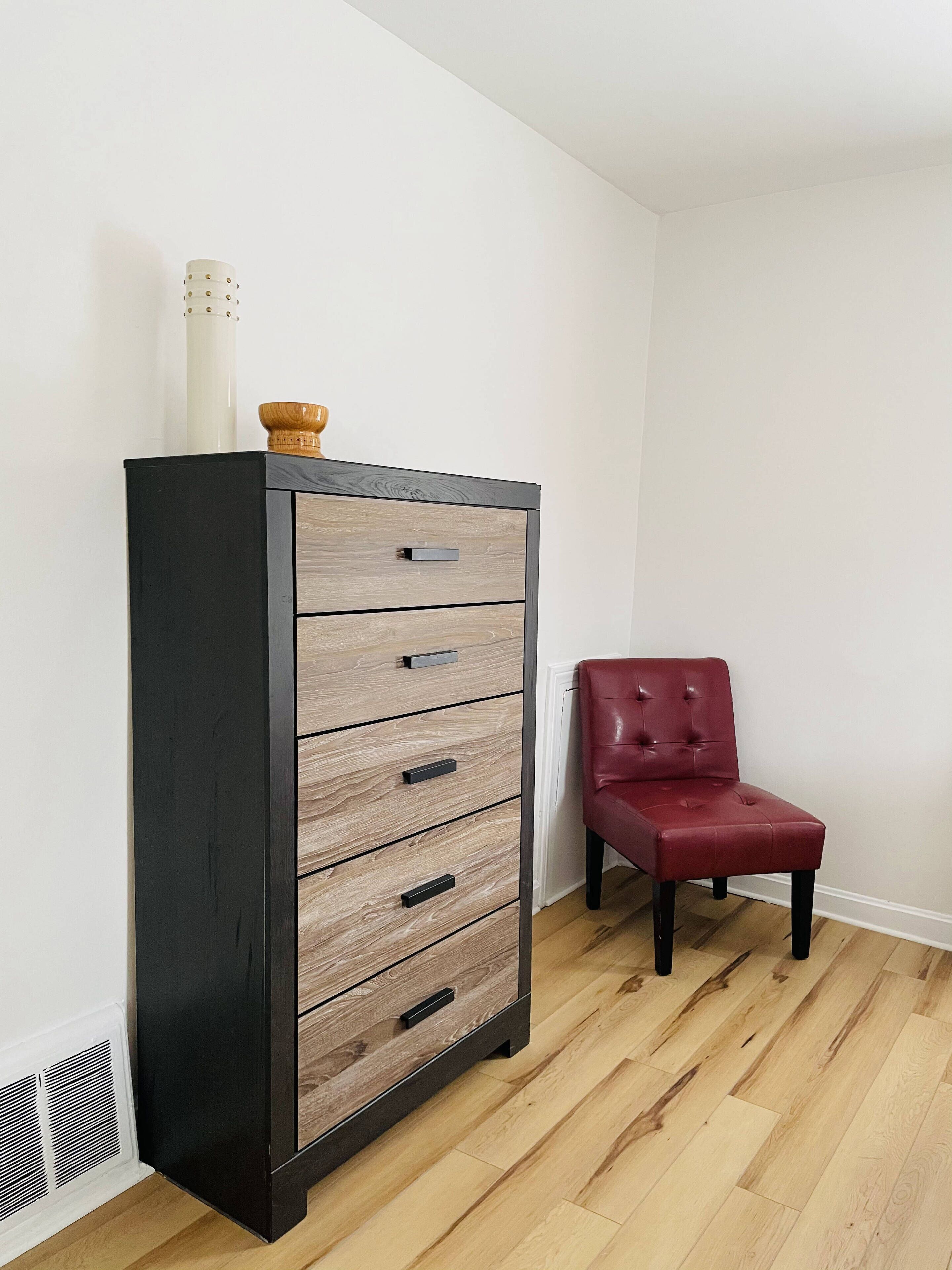 River City Retreat |KING 1BD/1BA Stylish Apt