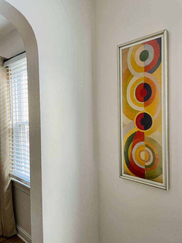 River City Retreat |KING 1BD/1BA Stylish Apt