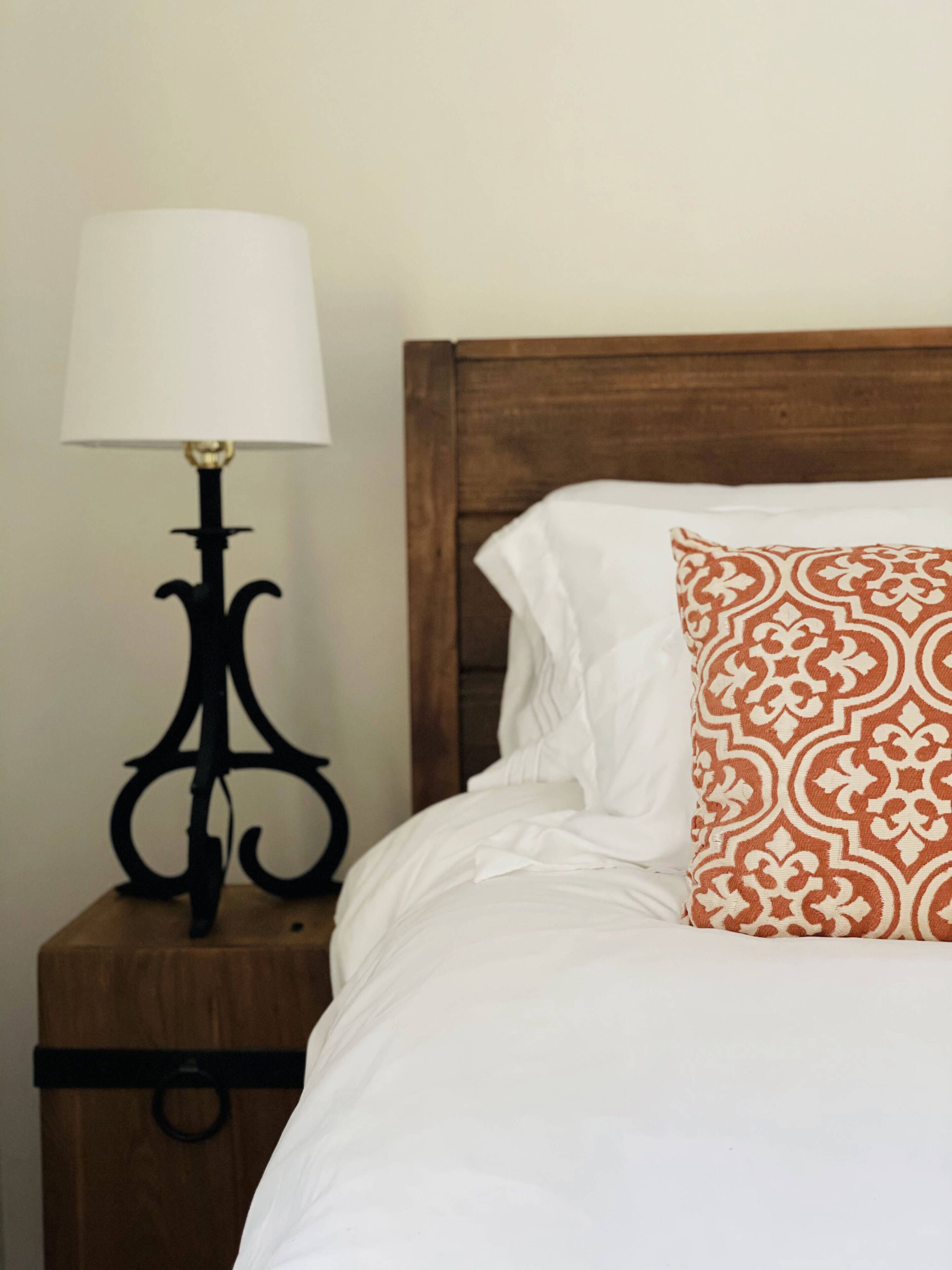 River City Retreat |KING 1BD/1BA Stylish Apt
