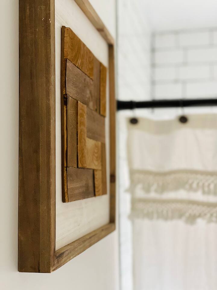 River City Retreat |KING 1BD/1BA Stylish Apt