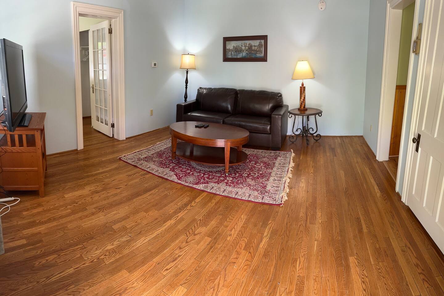 1st Class Rentals Munson Manor VIII - 1 Bdr. Apt.