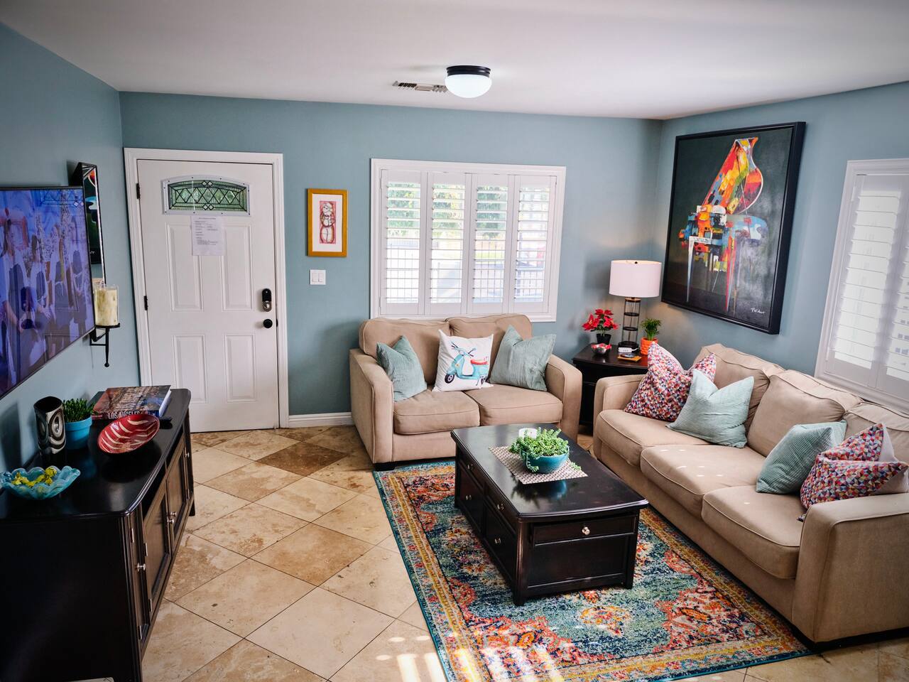 ✪ Charming 2-BR Home w/Parking in Central LA