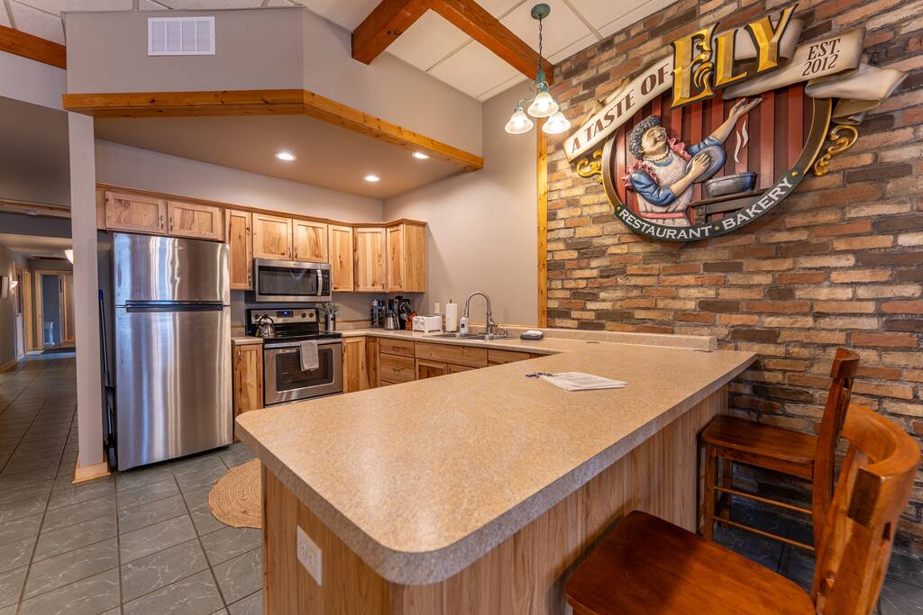 A Taste of Ely | 4 BR apartment, with Sauna