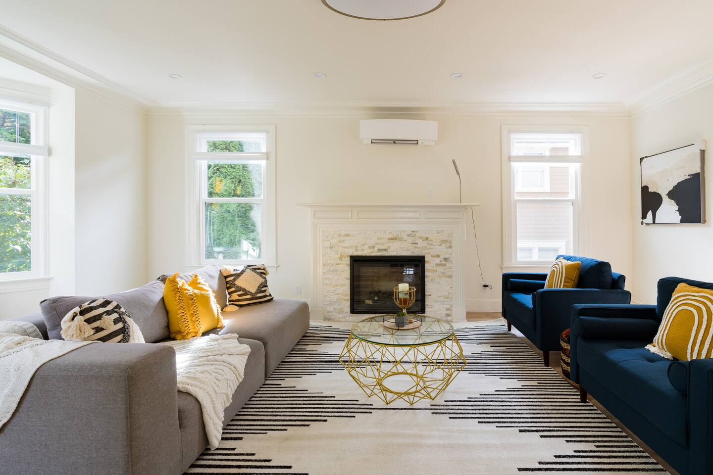 Elegant 6BR Millionaires Row Retreat Near Downtown