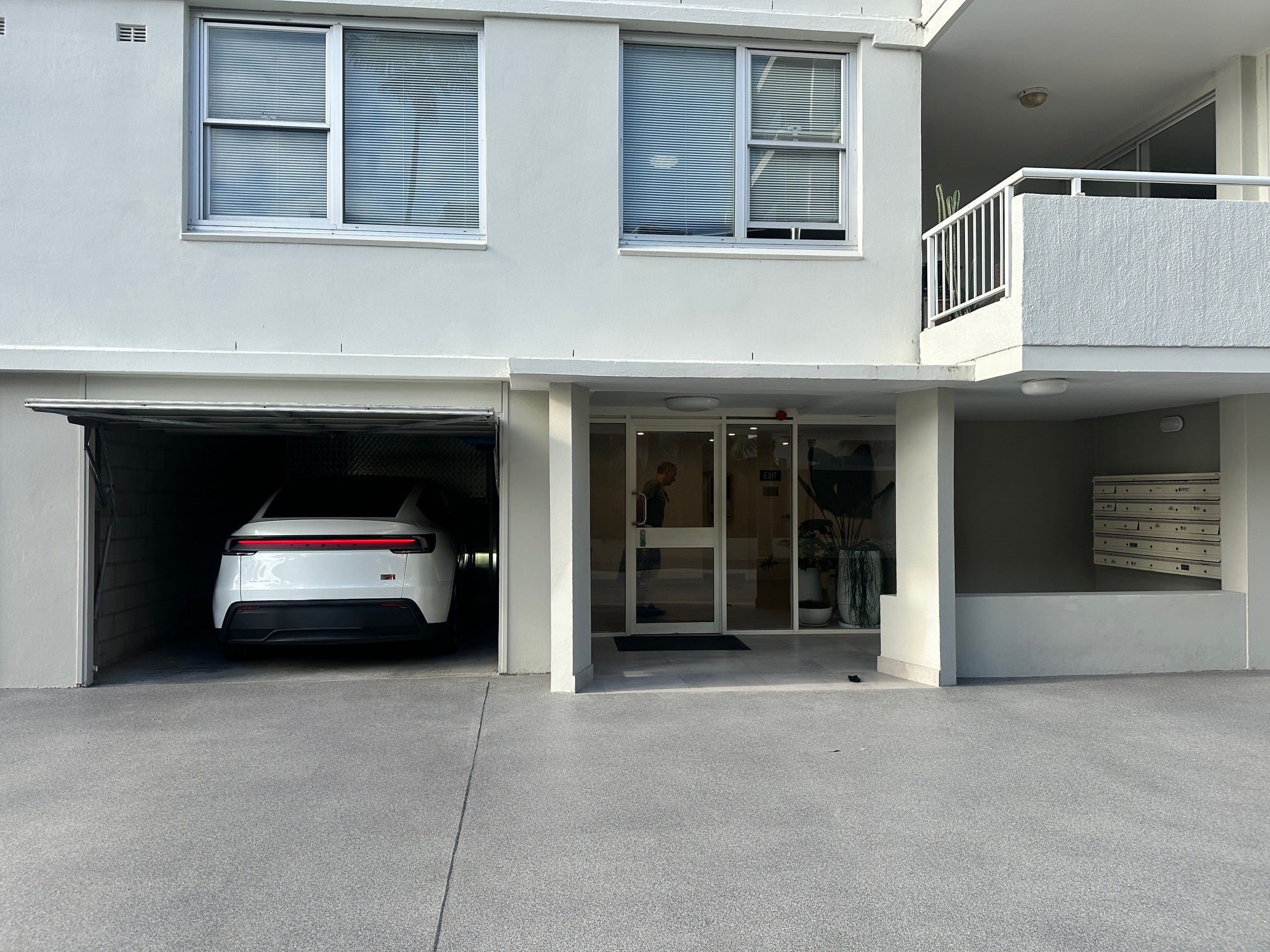 Secure private garage parking and easy level access to the main entrance/lift