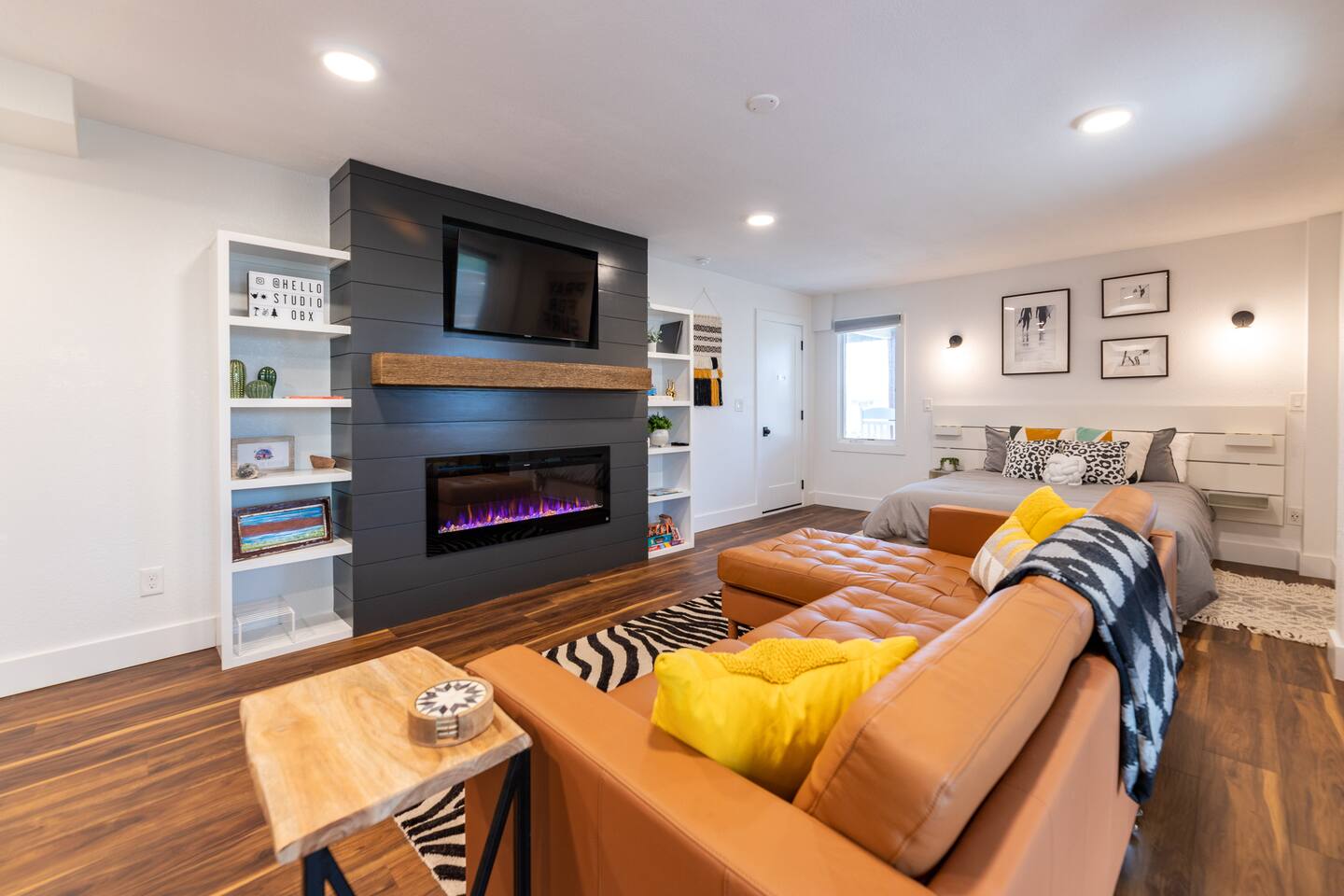 Cozy Coastal Getaway for Two at The Recovery Room!