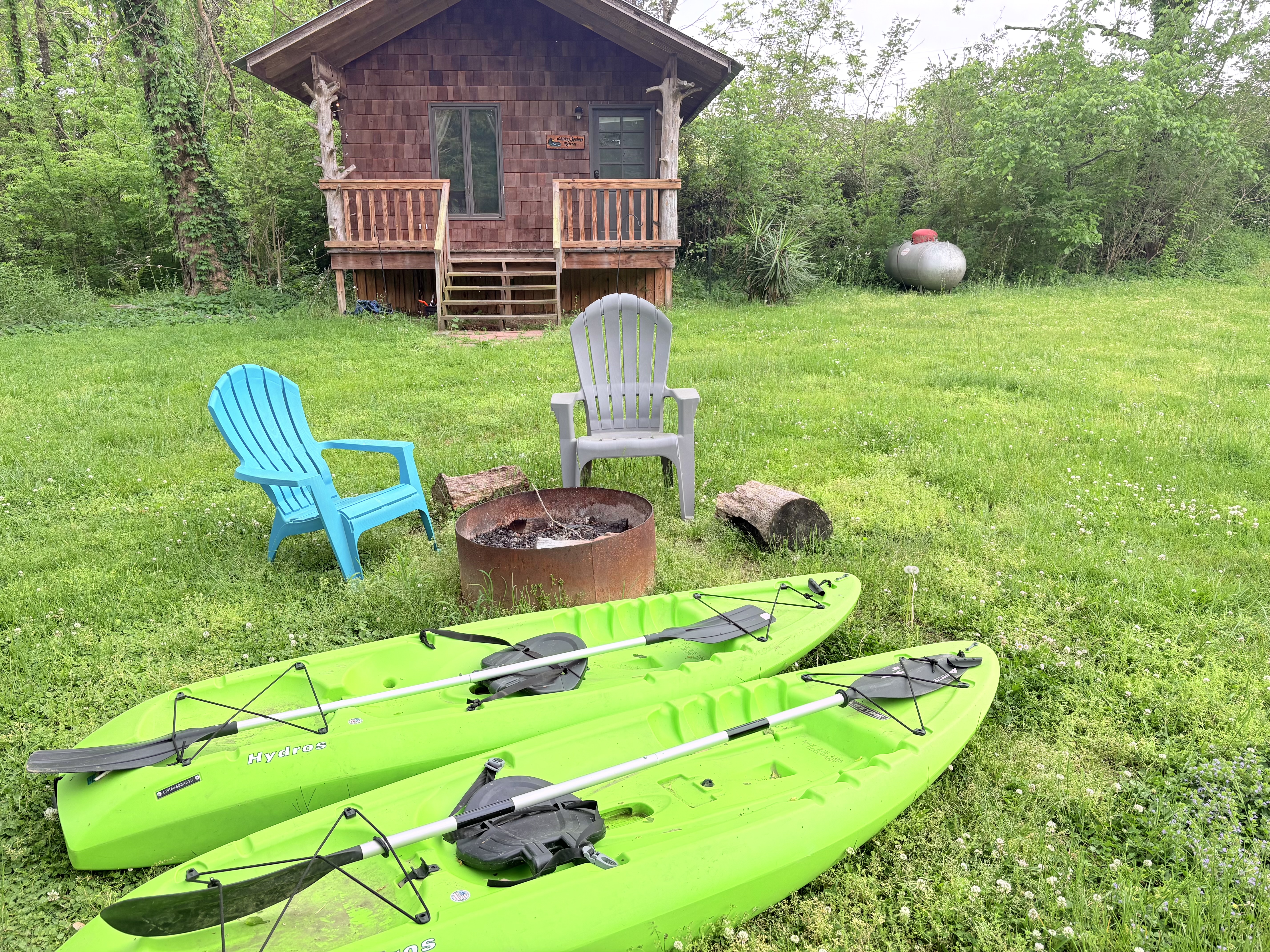 Charming Tiny Cabin Minutes from Town
