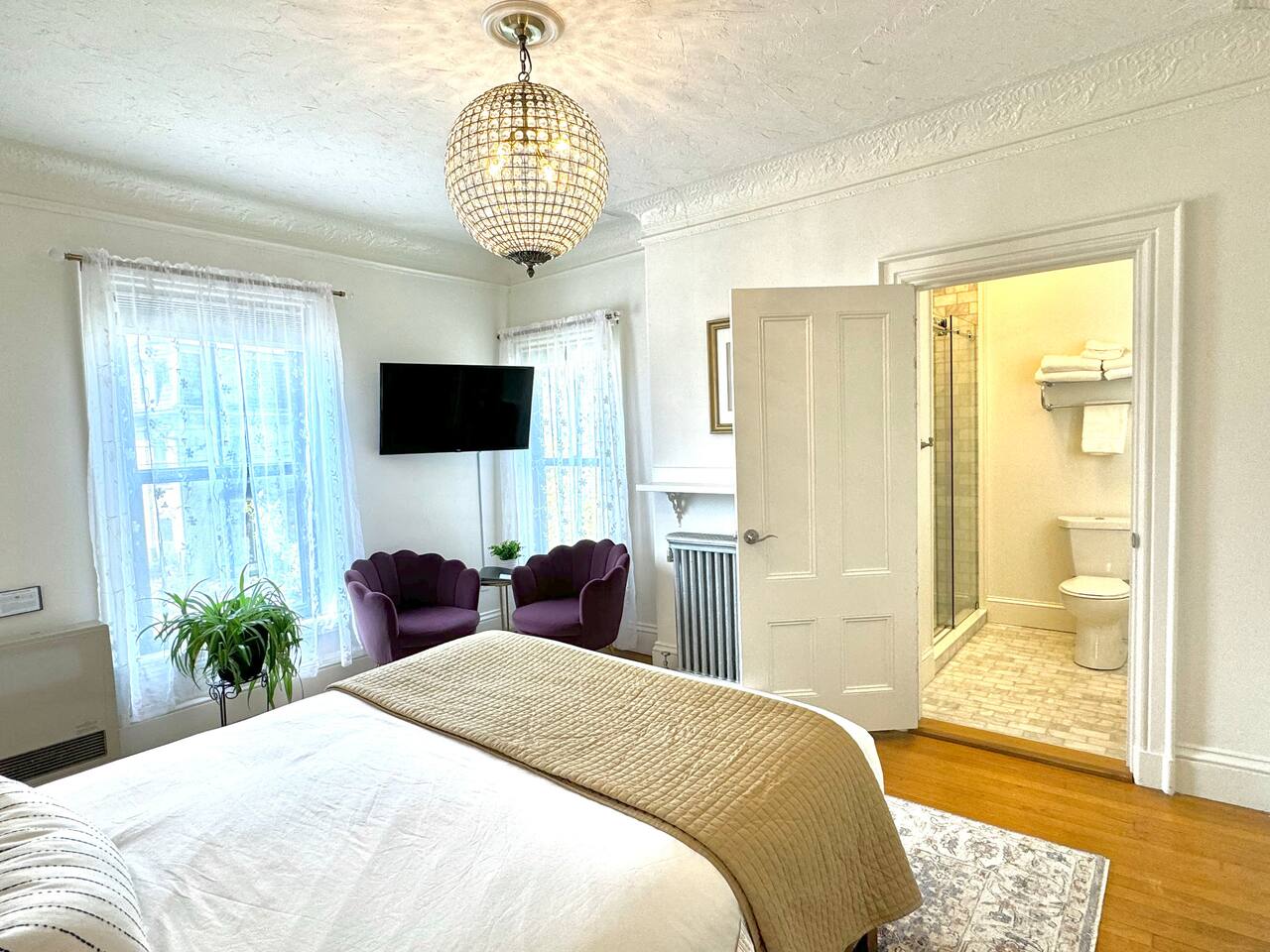 Morrill Mansion Inn | 1 | Self Check In |