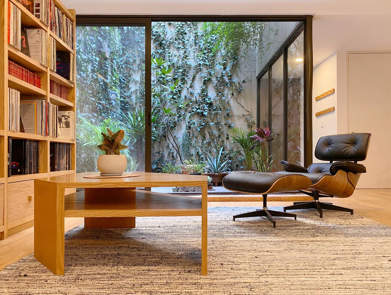 Surround yourself with books and greenery in Roma