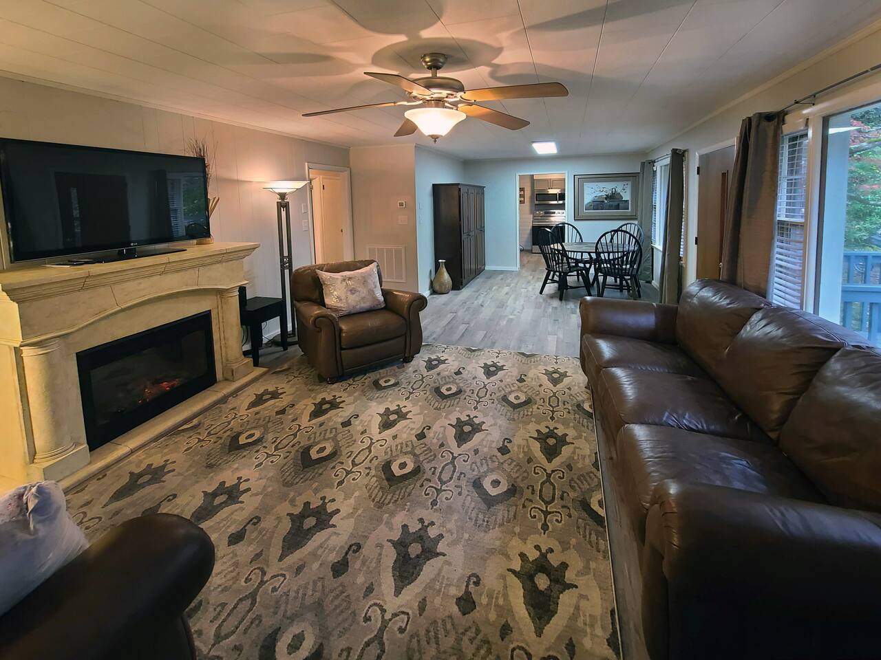 Near Casino (10min) & Golf (5min) • Fast WiFi