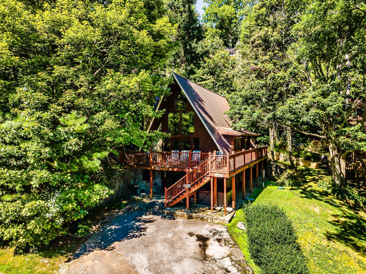 Rustic 3BR 3BA A-frame 1 mile Ober Mtn / Gatlin DT