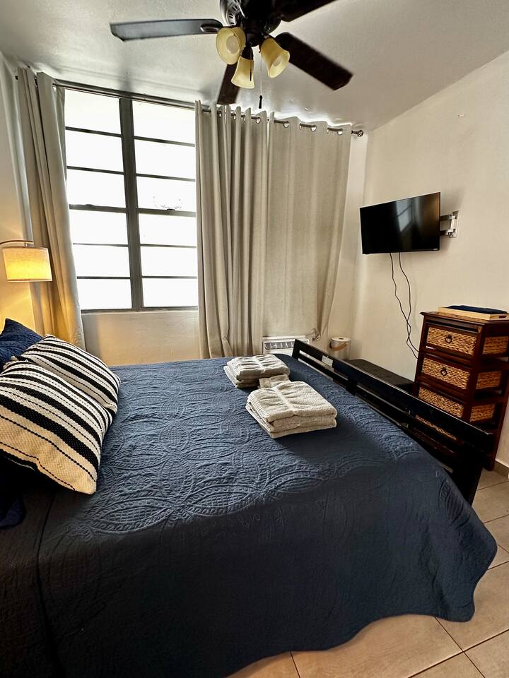 4th floor Studio:Pool & Lagoon in Condado!